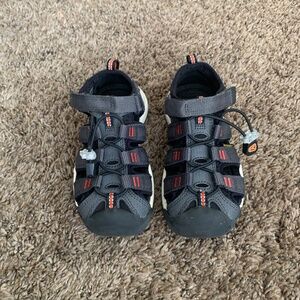 Keen Newport Neo H2 Gray Sandals Kids Boys 10 Hiking Outdoor Shoes